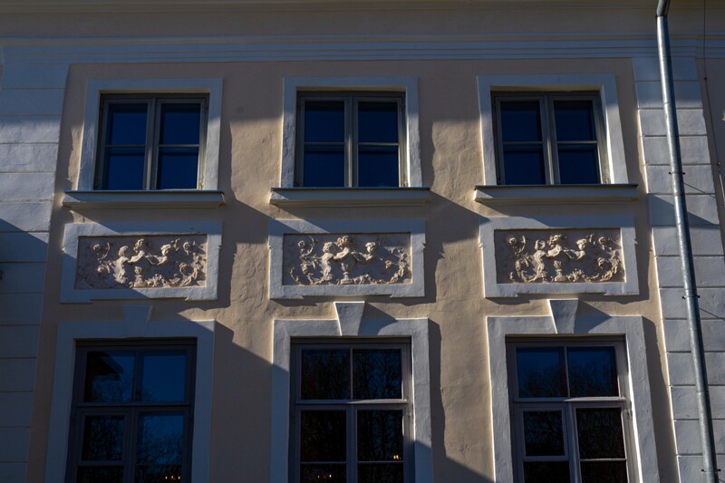 anija-myyis 2025-04-13 1-16