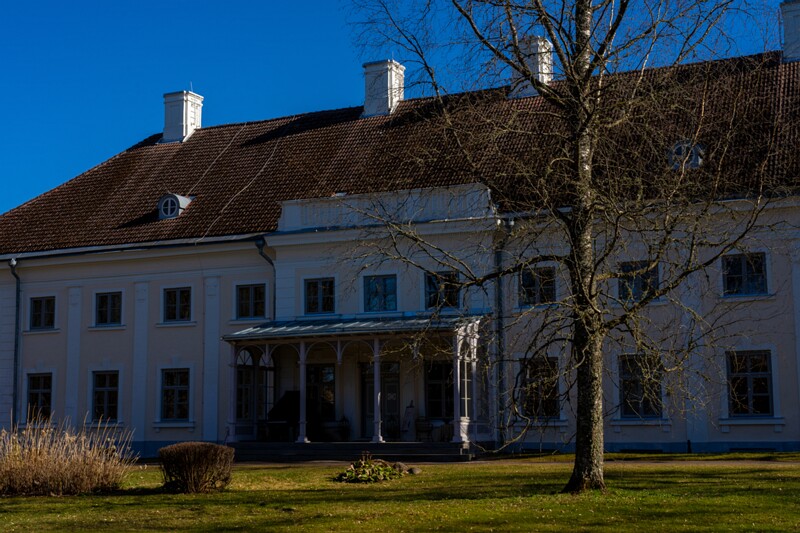 anija-myyis 2025-04-13 1-4