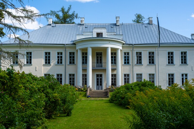 Kernu Mõis  2026-08-01 2-4