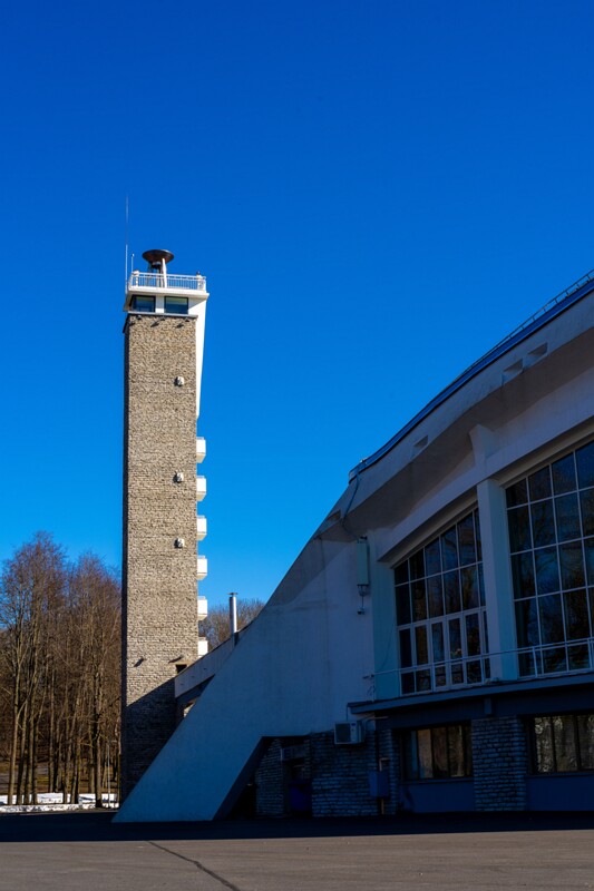 tallinna-lauluvyaljaku-tuletorn 1-1