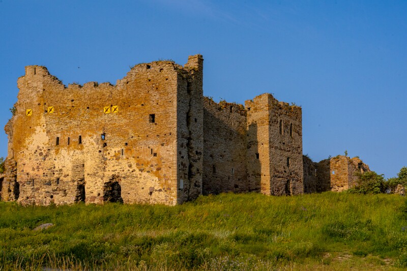 toolse-ordilinnus-21